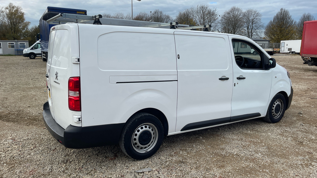PEUGEOT EXPERT 1200 1.5 BLUE HDI 100PS - Furgoneta pequeña: foto 4 PEUGEOT EXPERT 1200 1.5 BLUE HDI 100PS - Furgoneta pequeña: foto 4
