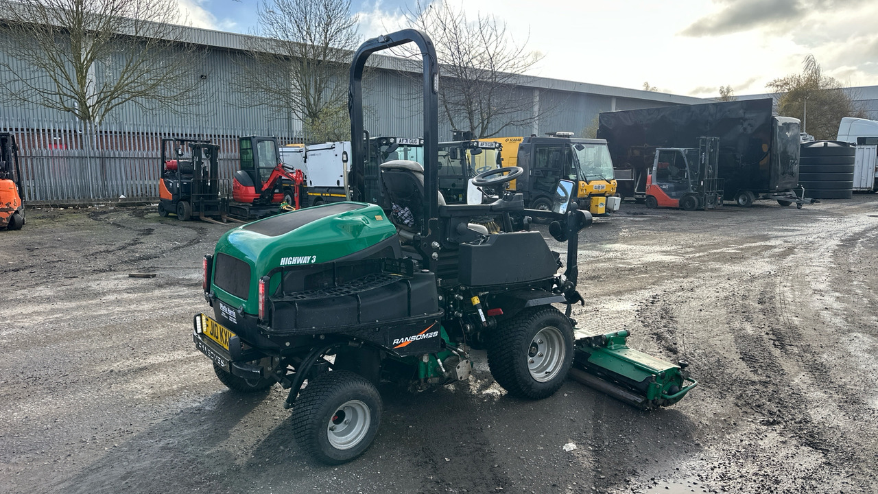 RANSOMES HIGHWAY 3 - Cortacésped: foto 4 RANSOMES HIGHWAY 3 - Cortacésped: foto 4