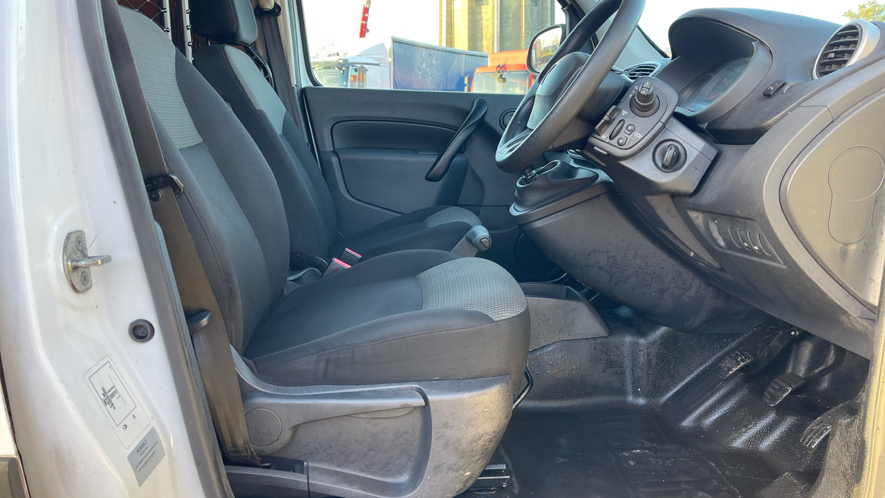 RENAULT KANGOO 1.5 DCI 95PS - Furgoneta pequeña: foto 5 RENAULT KANGOO 1.5 DCI 95PS - Furgoneta pequeña: foto 5