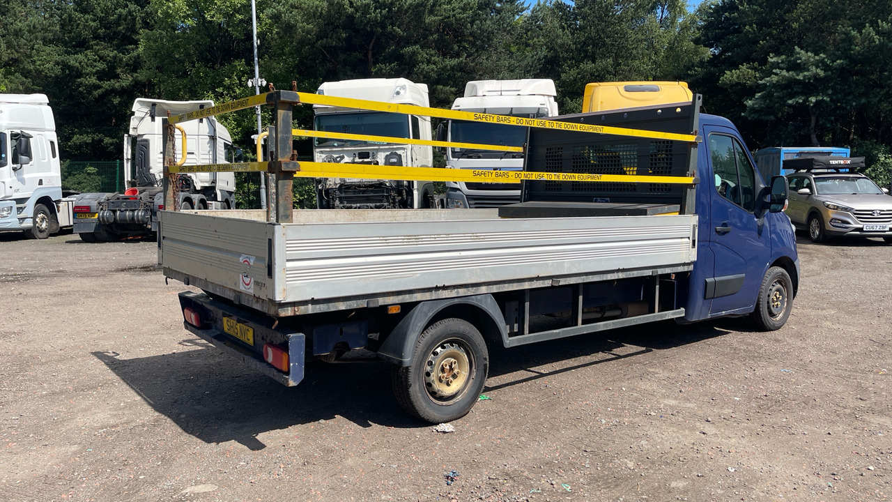 Renault Master LL35 Business 2.3 dCi 125PS - Furgoneta caja abierta: foto 4 Renault Master LL35 Business 2.3 dCi 125PS - Furgoneta caja abierta: foto 4