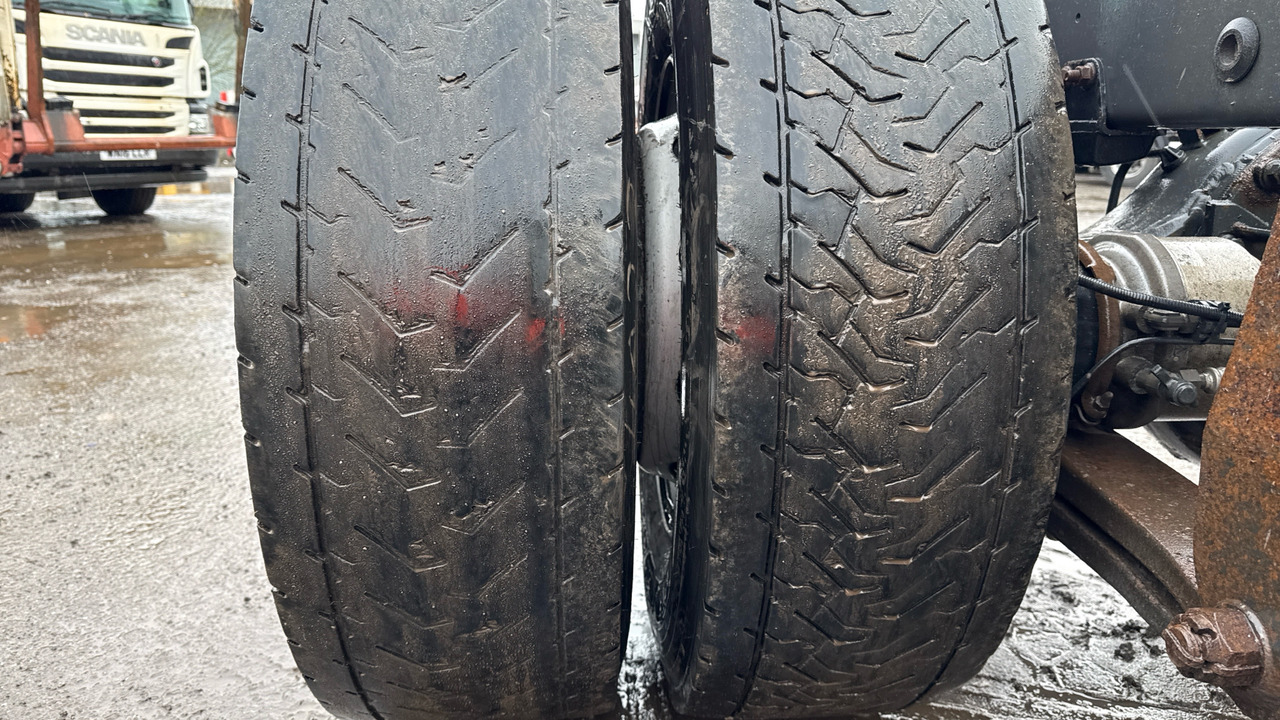 Camión chasis SCANIA P 230: foto 18 Camión chasis SCANIA P 230: foto 18