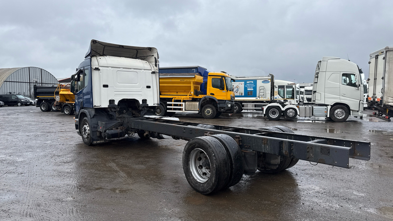 SCANIA P 230 - Camión chasis: foto 3 SCANIA P 230 - Camión chasis: foto 3