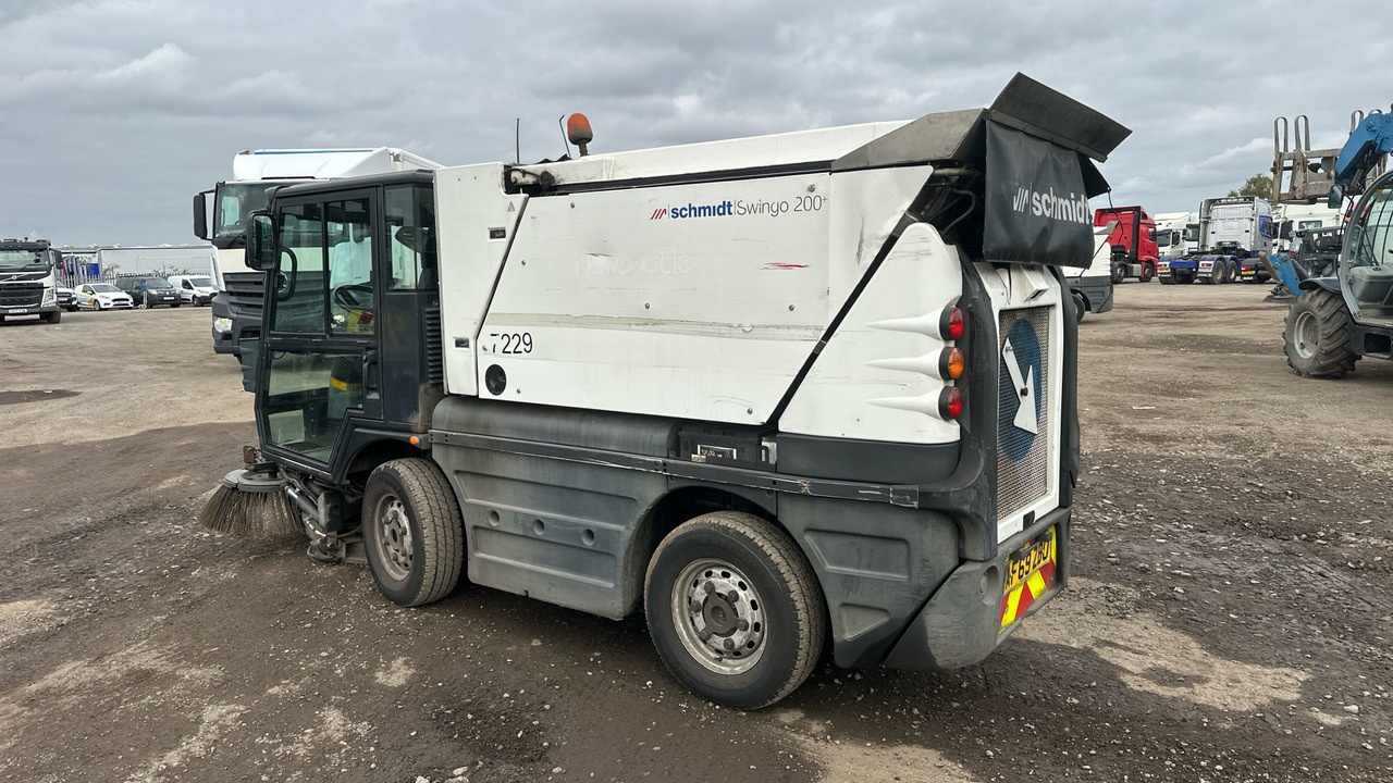 SCHMIDT SWINGO 200 - Barredora vial: foto 3 SCHMIDT SWINGO 200 - Barredora vial: foto 3