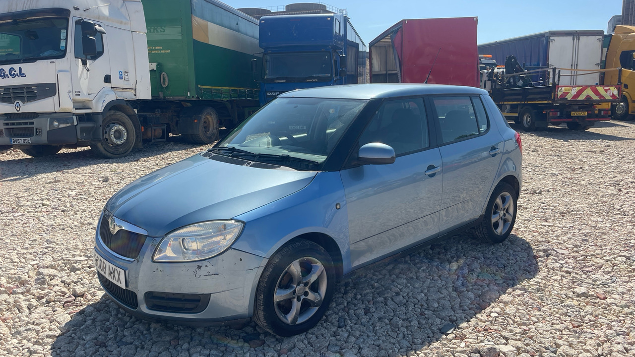 SKODA FABIA 2 1.4 TDI - Hatchback: foto 2 SKODA FABIA 2 1.4 TDI - Hatchback: foto 2