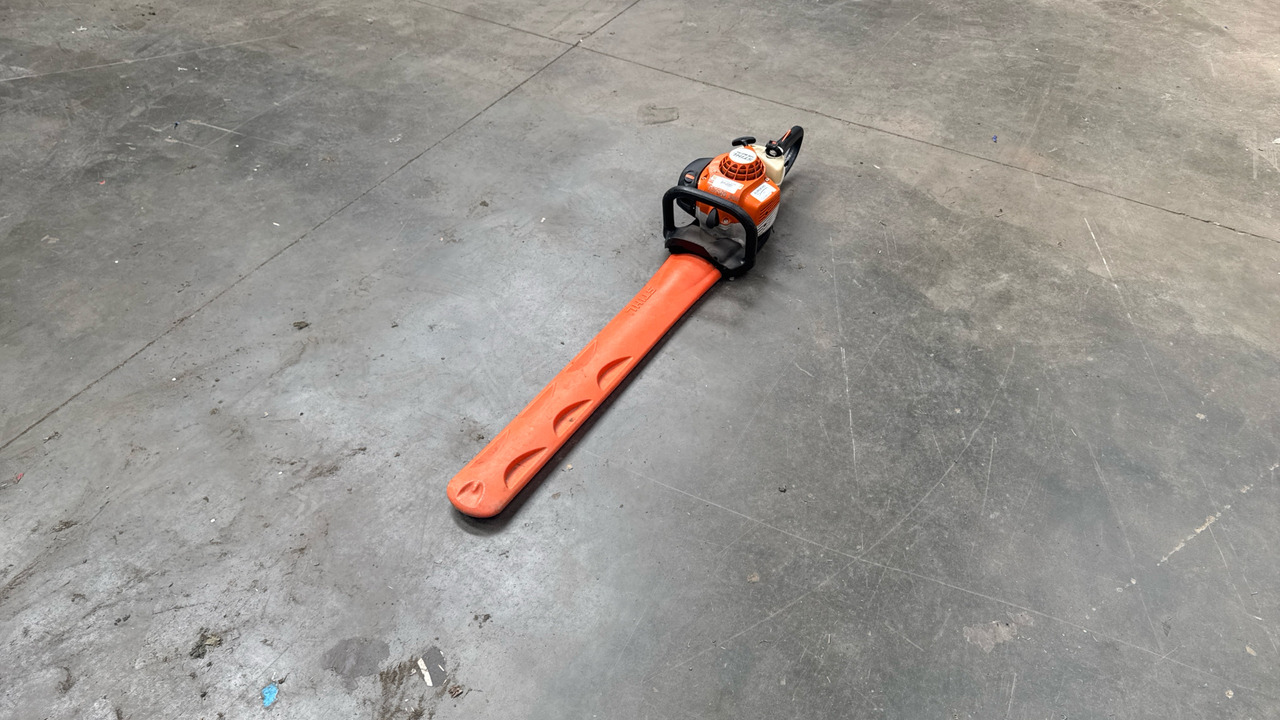 STIHL HS B2 RC HEDGE CUTTER - Equipo de construcción: foto 3 STIHL HS B2 RC HEDGE CUTTER - Equipo de construcción: foto 3