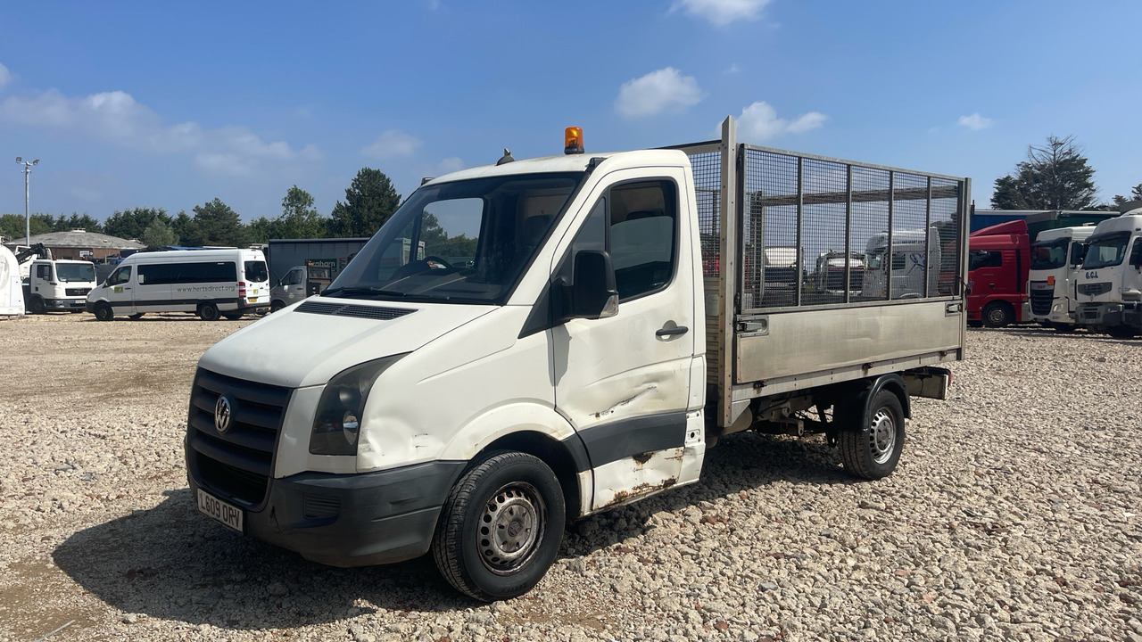 VOLKSWAGEN CRAFTER CR35 2.5 TDI 109PS - Furgoneta basculante: foto 2 VOLKSWAGEN CRAFTER CR35 2.5 TDI 109PS - Furgoneta basculante: foto 2