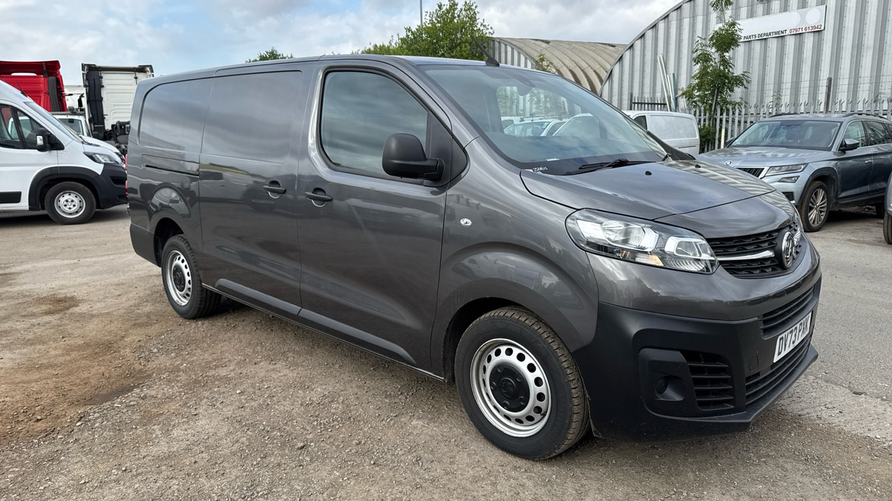 Vauxhall Vivaro 3100 2.0D 145PS PRIME - Furgoneta pequeña: foto 1 Vauxhall Vivaro 3100 2.0D 145PS PRIME - Furgoneta pequeña: foto 1