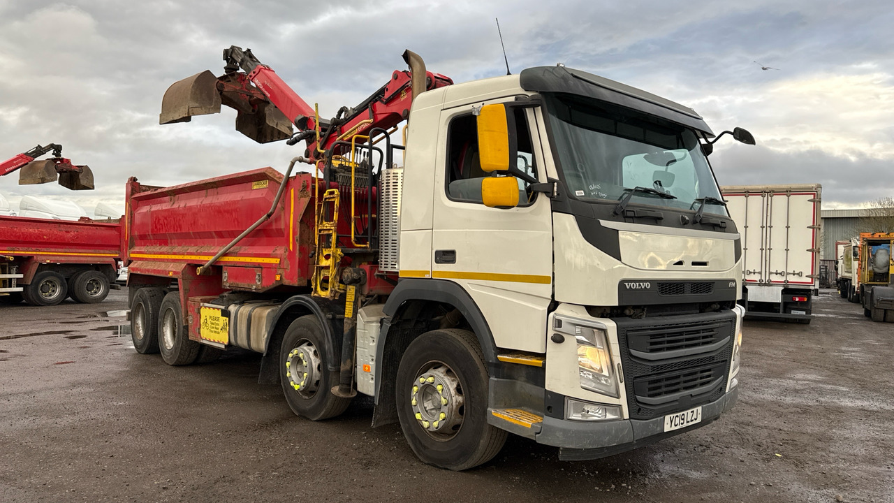 Volvo FM 410 - Camión volquete, Camión grúa: foto 1 Volvo FM 410 - Camión volquete, Camión grúa: foto 1