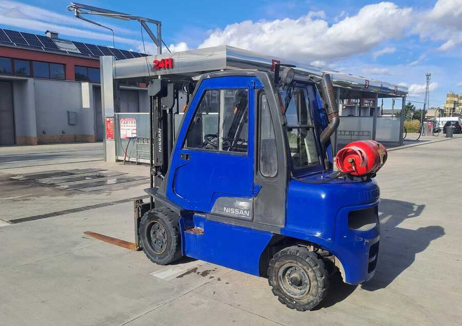 Nissan UG1D2E700683 - Carretilla elevadora de gas: foto 1 Nissan UG1D2E700683 - Carretilla elevadora de gas: foto 1