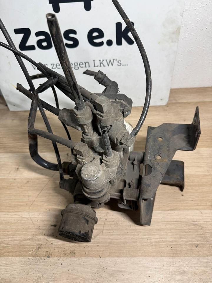 DAF KNORR-BREMSE Lufttrockner II37464N50 AE4528 - Accesorio de freno para Camión: foto 5 DAF KNORR-BREMSE Lufttrockner II37464N50 AE4528 - Accesorio de freno para Camión: foto 5