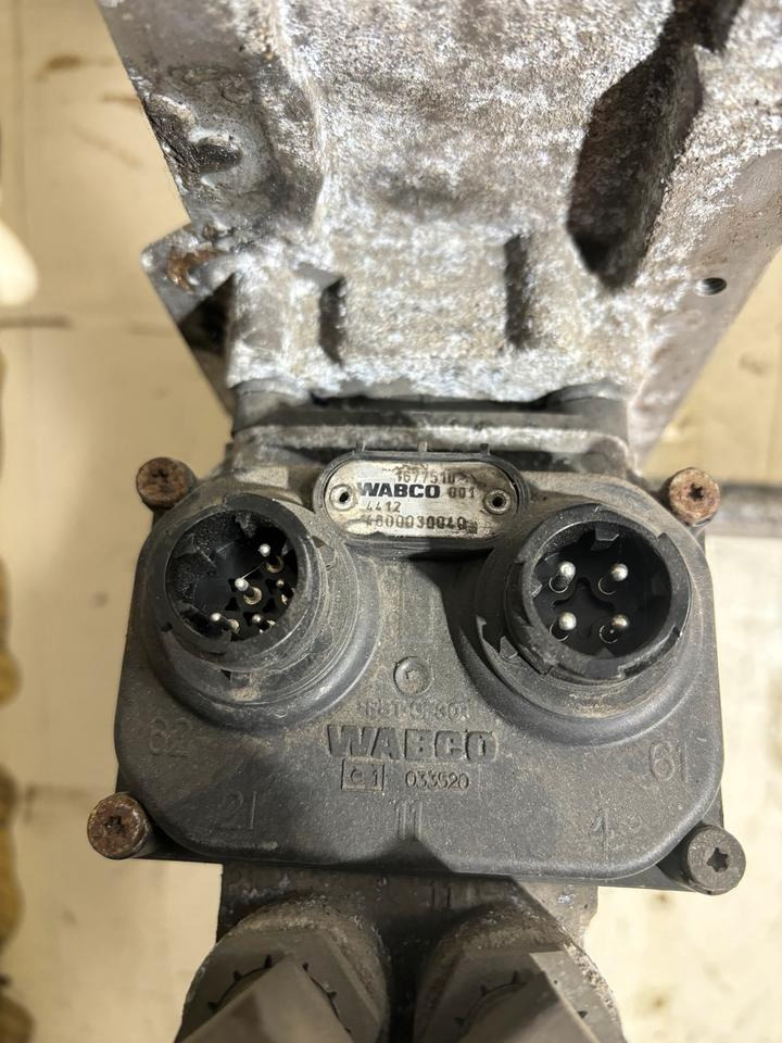 DAF XF Fußbremsventil 1732415 / WABCO 4800030040 - Válvula de freno para Camión: foto 3 DAF XF Fußbremsventil 1732415 / WABCO 4800030040 - Válvula de freno para Camión: foto 3