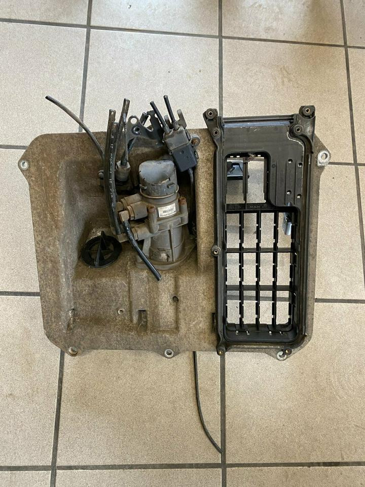 MAN TGA TGX Fußbremsventil 81259706103 Knorr-Bremse 81521306275 - Válvula de freno para Camión: foto 1 MAN TGA TGX Fußbremsventil 81259706103 Knorr-Bremse 81521306275 - Válvula de freno para Camión: foto 1