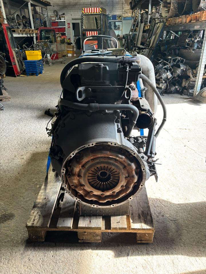 Mercedes Atego 2 Motor OM 904 LA III EU3 - Motor para Camión: foto 2 Mercedes Atego 2 Motor OM 904 LA III EU3 - Motor para Camión: foto 2