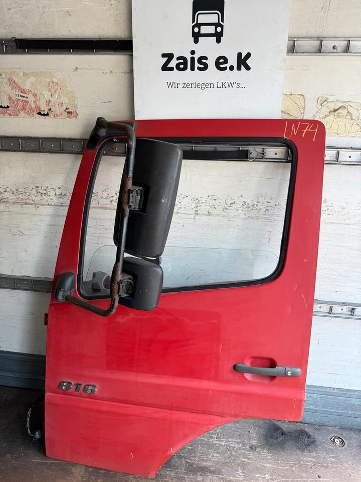 Mercedes Atego Fahrertür Rot Spiegel Innenverkleidung LN 74 - Puerta y piezas para Camión: foto 1 Mercedes Atego Fahrertür Rot Spiegel Innenverkleidung LN 74 - Puerta y piezas para Camión: foto 1