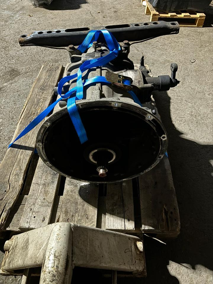 Mercedes Atego Schaltgetriebe G56-6 - Caja de cambios y piezas para Camión: foto 1 Mercedes Atego Schaltgetriebe G56-6 - Caja de cambios y piezas para Camión: foto 1