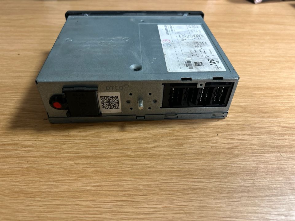 Mercedes-Benz Tachograph A0014463833 - Tacógrafo para Camión: foto 2 Mercedes-Benz Tachograph A0014463833 - Tacógrafo para Camión: foto 2