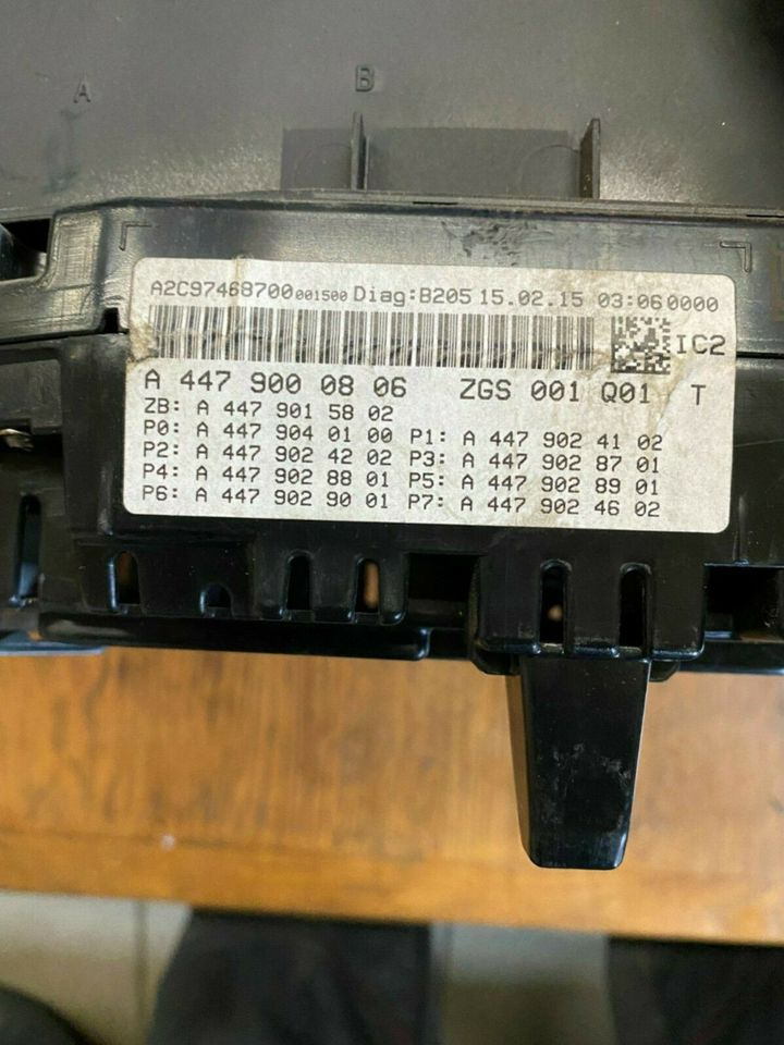 Mercedes Vito Kombiinstrument Tacho A4479000806 - Tacógrafo para Camión: foto 2 Mercedes Vito Kombiinstrument Tacho A4479000806 - Tacógrafo para Camión: foto 2
