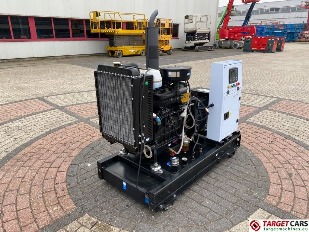 Bauer GF-24KW Diesel 30KVA Generator 400/230V - Generador industriale: foto 2 Bauer GF-24KW Diesel 30KVA Generator 400/230V - Generador industriale: foto 2
