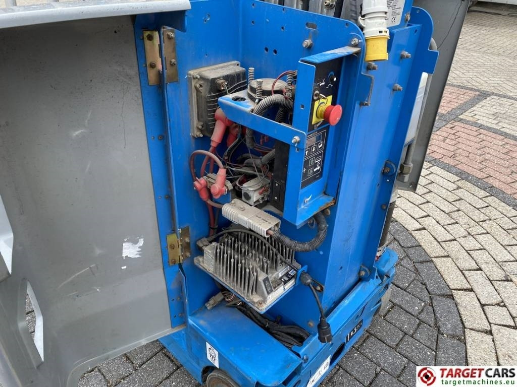 Plataforma de mástil vertical Genie GR15 Runabout Electric Vertical Mast Lift 652cm: foto 17