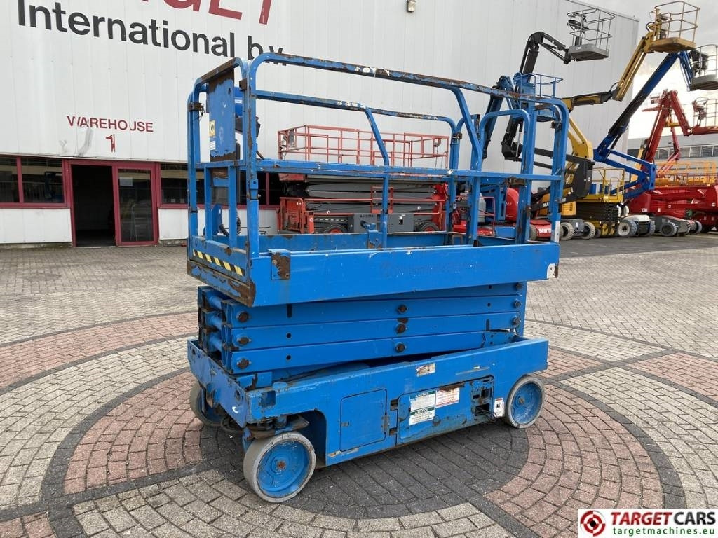 Genie GS-2646 Electric 2646 Scissor Work Lift 992cm - Plataforma de tijeras: foto 1 Genie GS-2646 Electric 2646 Scissor Work Lift 992cm - Plataforma de tijeras: foto 1