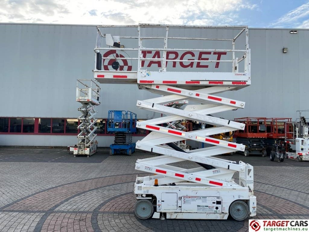 Plataforma de tijeras Genie GS-3232 Electric Scissor Work Lift 1175cm: foto 5