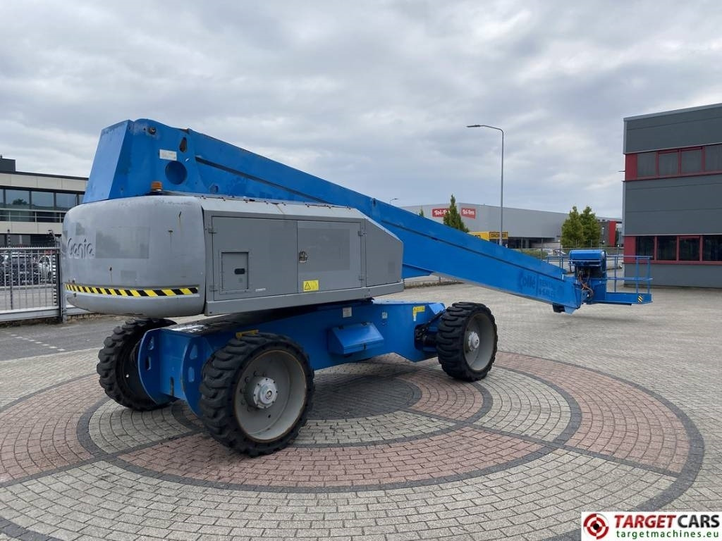 Genie S-100HD Articulated 4x4x4 Diesel Boom Lift 3248cm - Plataforma telescopica: foto 3 Genie S-100HD Articulated 4x4x4 Diesel Boom Lift 3248cm - Plataforma telescopica: foto 3
