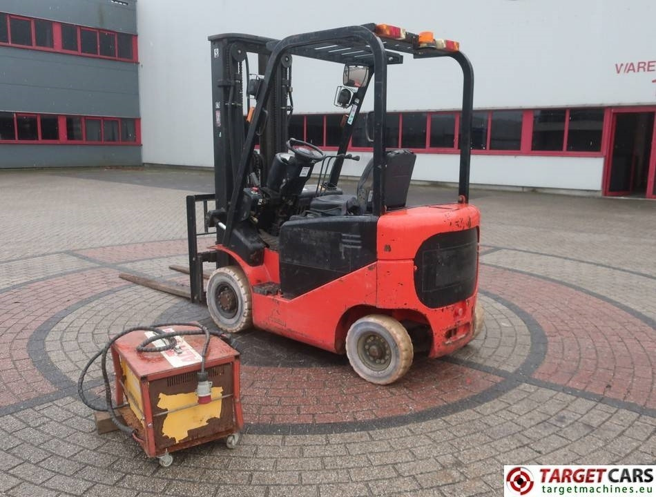Hangcha CPD15J Eletric 4-wh Forklift Triplex-480cm 1500KG - Carretilla elevadora eléctrica: foto 4 Hangcha CPD15J Eletric 4-wh Forklift Triplex-480cm 1500KG - Carretilla elevadora eléctrica: foto 4