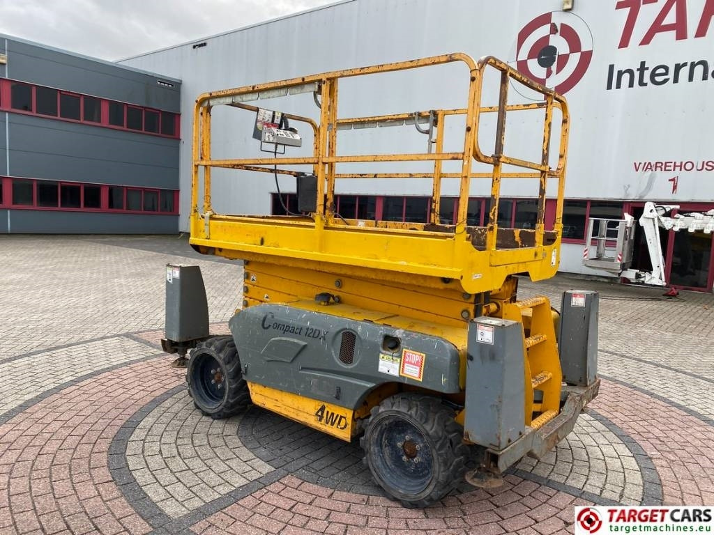 Haulotte Compact 12DX Diesel 4x4 Scissor Work Lift 1206cm - Plataforma de tijeras: foto 4 Haulotte Compact 12DX Diesel 4x4 Scissor Work Lift 1206cm - Plataforma de tijeras: foto 4