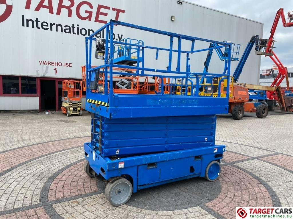 Haulotte Compact 14 Electric Scissor Work Lift 1385cm - Plataforma de tijeras: foto 1 Haulotte Compact 14 Electric Scissor Work Lift 1385cm - Plataforma de tijeras: foto 1