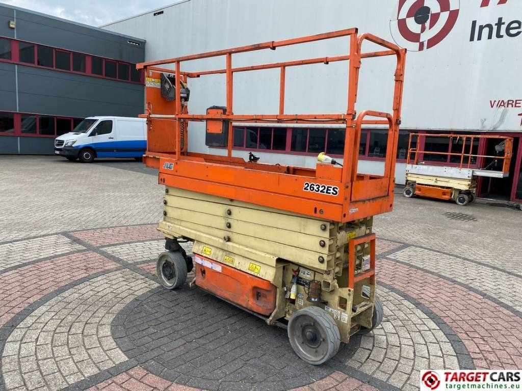 JLG 2632ES Electric Scissor Work Lift 977cm - Plataforma de tijeras: foto 4 JLG 2632ES Electric Scissor Work Lift 977cm - Plataforma de tijeras: foto 4