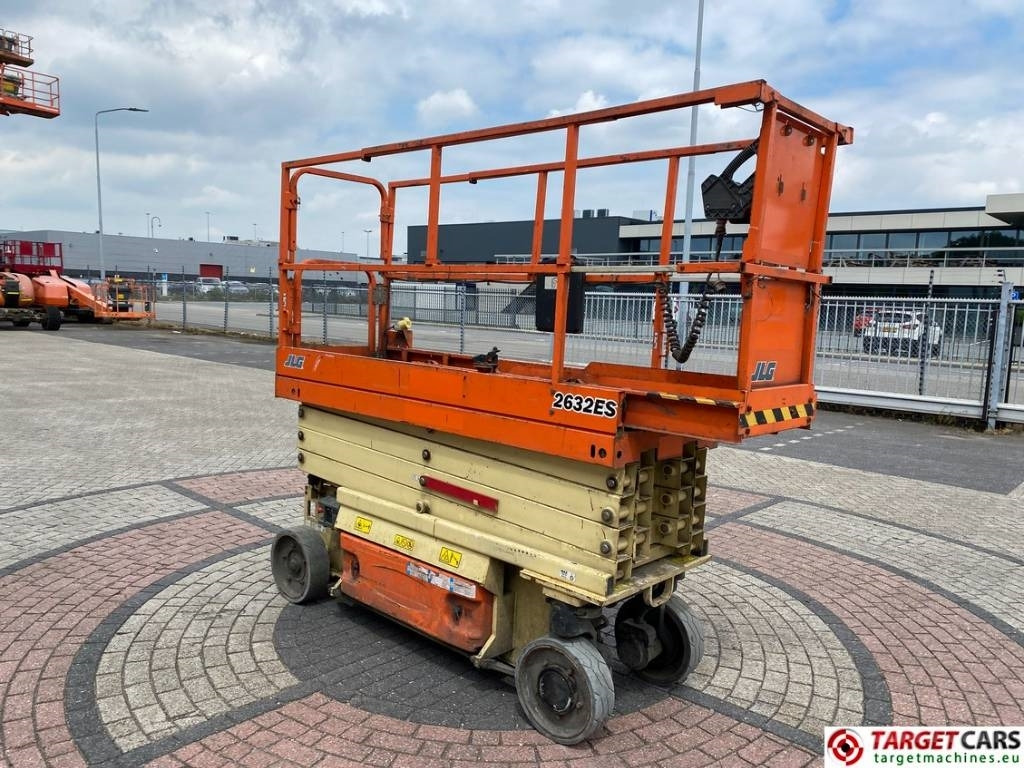 JLG 2632ES Electric Scissor Work Lift 977cm - Plataforma de tijeras: foto 2 JLG 2632ES Electric Scissor Work Lift 977cm - Plataforma de tijeras: foto 2