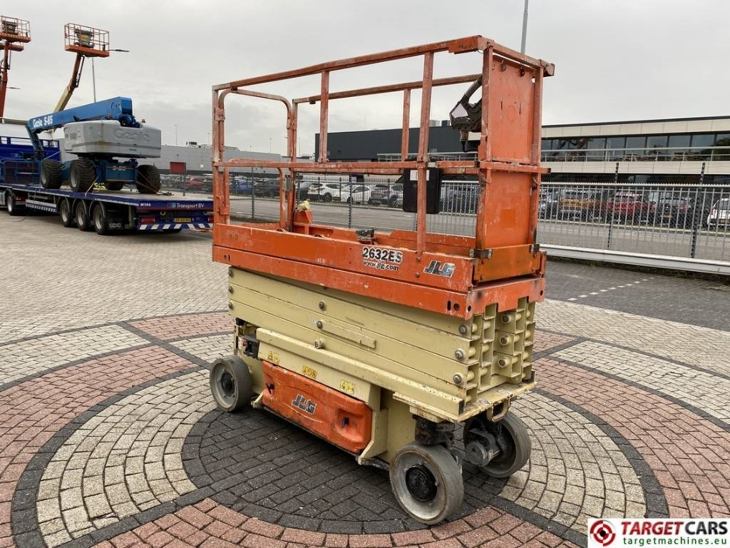 JLG 2632ES Electric Scissor Work Lift 977cm  - Plataforma de tijeras: foto 2 JLG 2632ES Electric Scissor Work Lift 977cm  - Plataforma de tijeras: foto 2