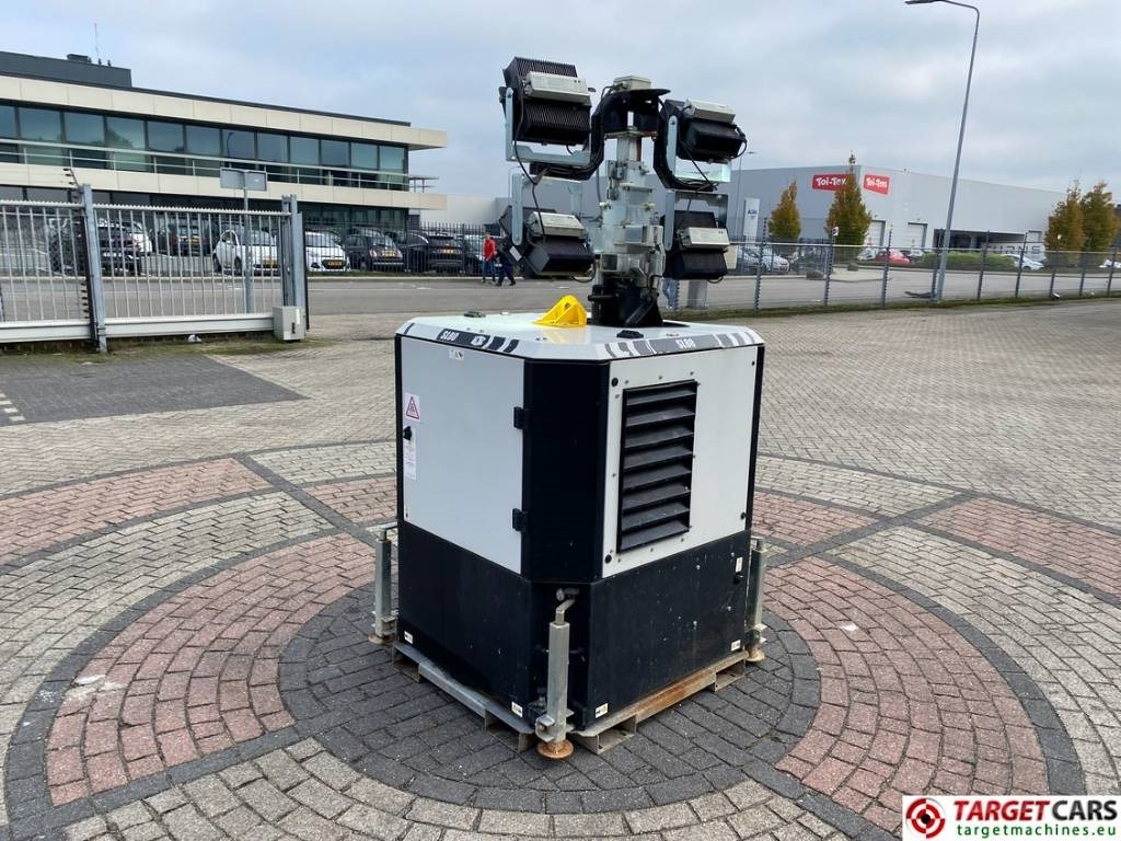 SMC SL80 Tower Light SL80K 4x300W Led - Torre de iluminación: foto 3 SMC SL80 Tower Light SL80K 4x300W Led - Torre de iluminación: foto 3