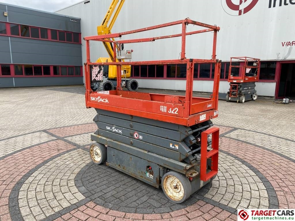 SkyJack SJIII-3226 Electric 3226 Scissor Work Lift 990cm - Plataforma de tijeras: foto 4 SkyJack SJIII-3226 Electric 3226 Scissor Work Lift 990cm - Plataforma de tijeras: foto 4