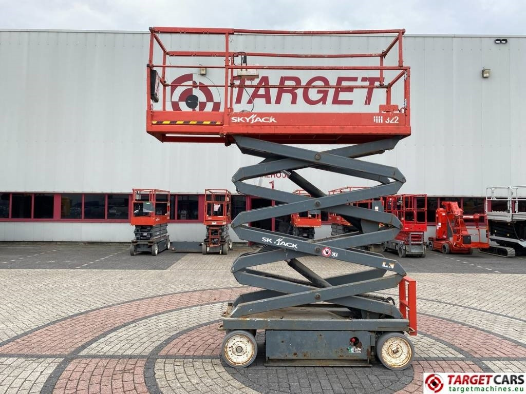 SkyJack SJIII-3226 Electric 3226 Scissor Work Lift 990cm - Plataforma de tijeras: foto 5 SkyJack SJIII-3226 Electric 3226 Scissor Work Lift 990cm - Plataforma de tijeras: foto 5