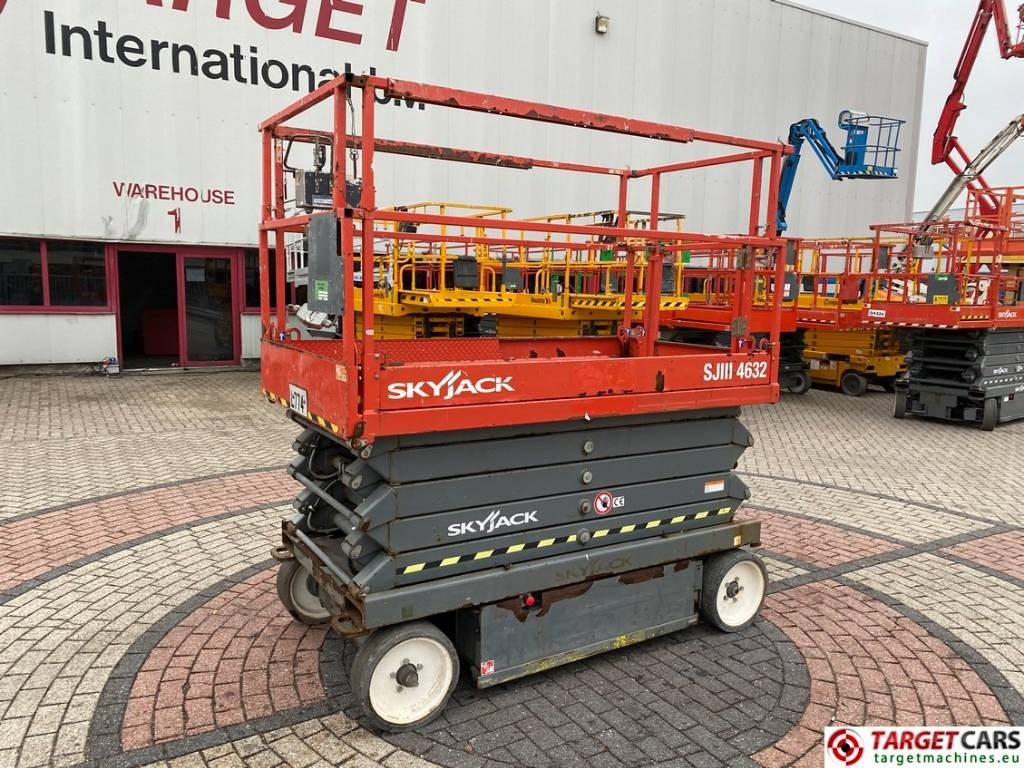 SkyJack SJIII-4632 Electric 4632 Scissor Work Lift 1170cm - Plataforma de tijeras: foto 1 SkyJack SJIII-4632 Electric 4632 Scissor Work Lift 1170cm - Plataforma de tijeras: foto 1