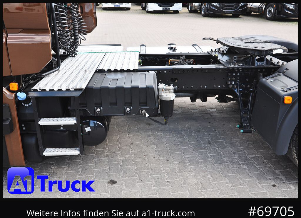MAN TGX 18,480 BLS Intarder Standklima, Soundsysem - Cabeza tractora: foto 2 MAN TGX 18,480 BLS Intarder Standklima, Soundsysem - Cabeza tractora: foto 2