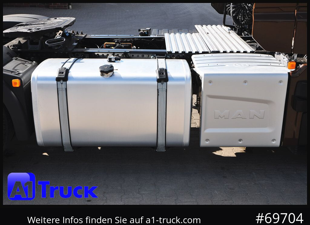 Cabeza tractora MAN TGX 18,480 BLS Intarder Standklima, Soundsysem: foto 15