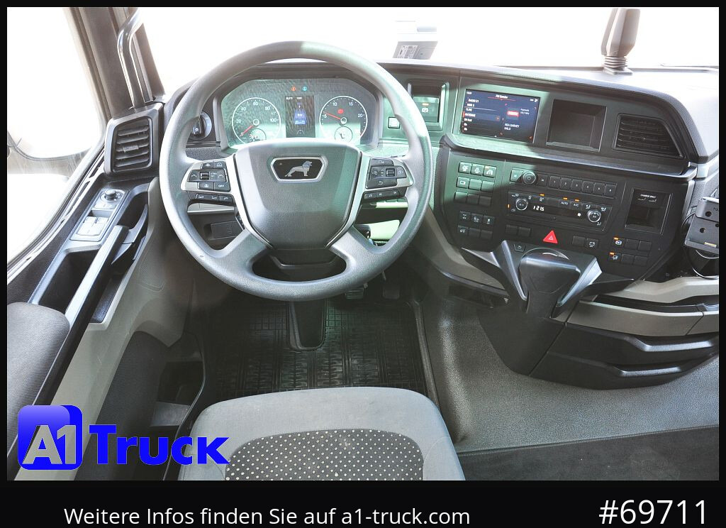 MAN TGX 18,480 BLS Intarder Standklima, Soundsystem - Cabeza tractora: foto 5 MAN TGX 18,480 BLS Intarder Standklima, Soundsystem - Cabeza tractora: foto 5