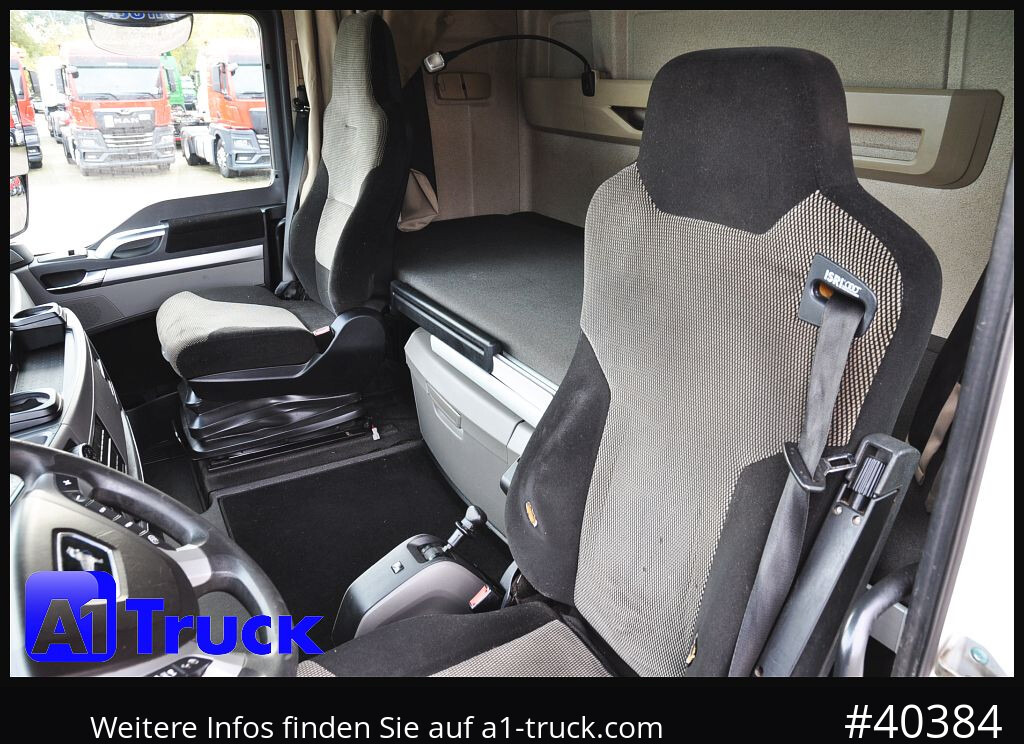 MAN TGX 18.500 XXL Low, Inarder Navi Standklima, - Cabeza tractora: foto 4 MAN TGX 18.500 XXL Low, Inarder Navi Standklima, - Cabeza tractora: foto 4