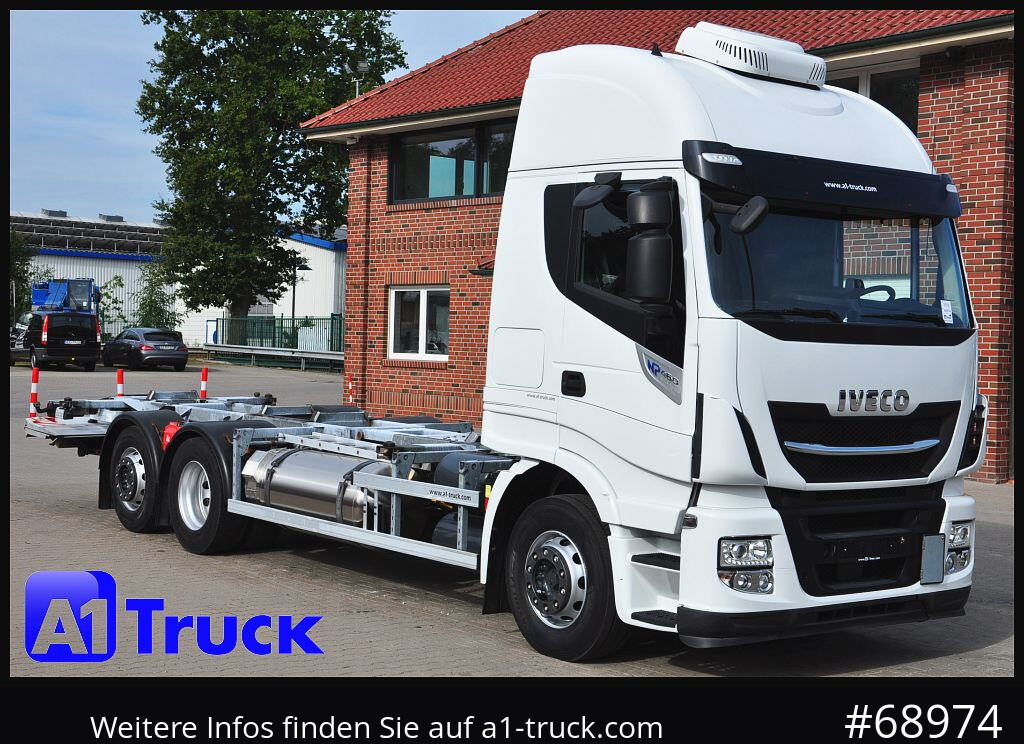 IVECO AS260SY-46 BDF LNG LBW Lenkachse Steering - Camión portacontenedore/ Intercambiable: foto 1 IVECO AS260SY-46 BDF LNG LBW Lenkachse Steering - Camión portacontenedore/ Intercambiable: foto 1