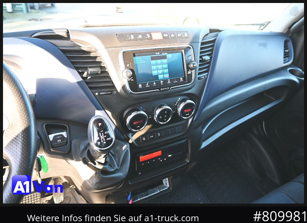 IVECO Daily 72C18 A8V Pritsche/Plane, Tempomat, AHK, Klima - Furgoneta caja abierta: foto 4 IVECO Daily 72C18 A8V Pritsche/Plane, Tempomat, AHK, Klima - Furgoneta caja abierta: foto 4