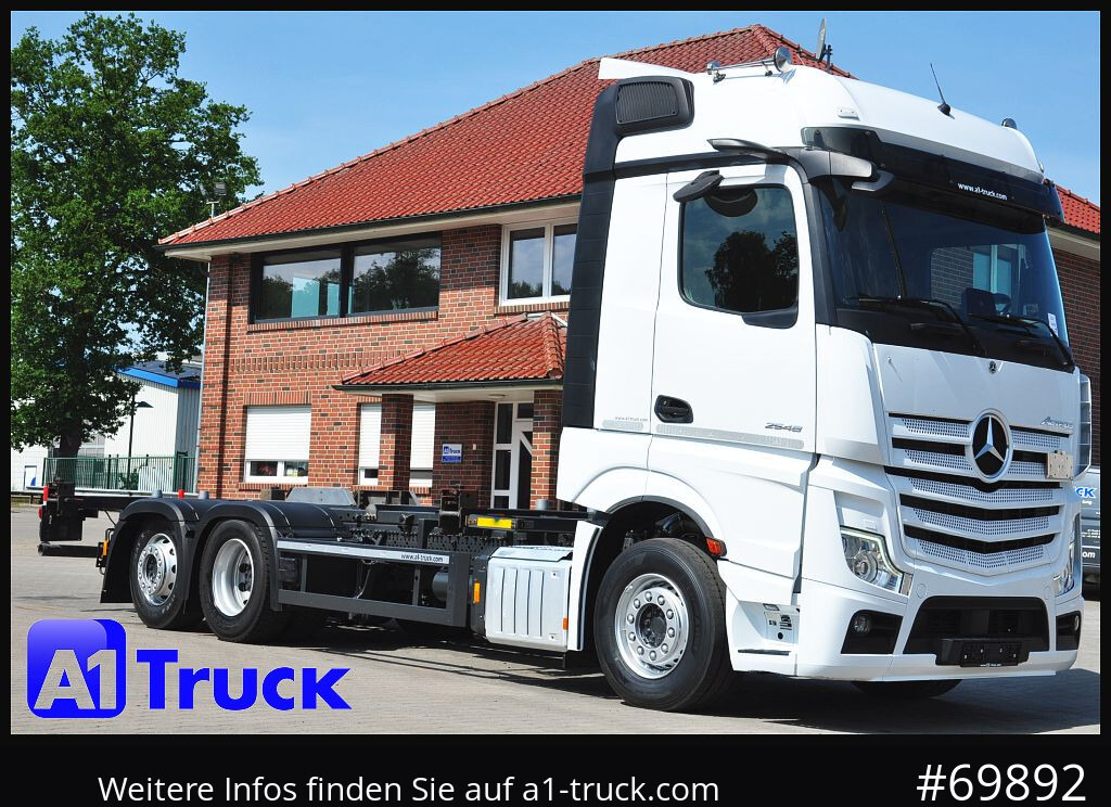 MERCEDES-BENZ 2548, Multi BDF, Wechsler, 7.45-7.82, MIDI, LIftachse - Camión portacontenedore/ Intercambiable: foto 1 MERCEDES-BENZ 2548, Multi BDF, Wechsler, 7.45-7.82, MIDI, LIftachse - Camión portacontenedore/ Intercambiable: foto 1