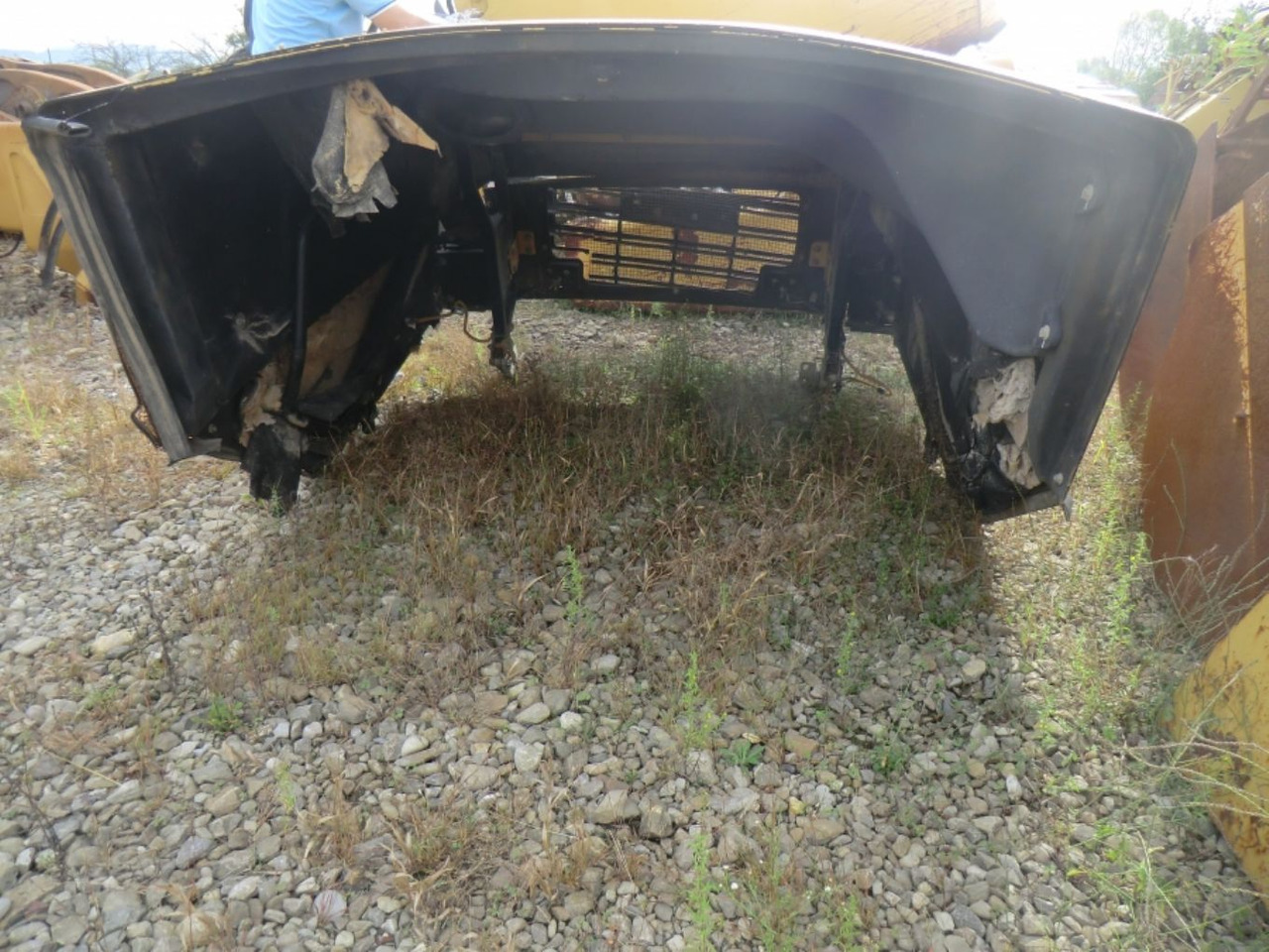 Caterpillar 735 Cofano e griglia - Capota para Maquinaria de construcción: foto 2 Caterpillar 735 Cofano e griglia - Capota para Maquinaria de construcción: foto 2