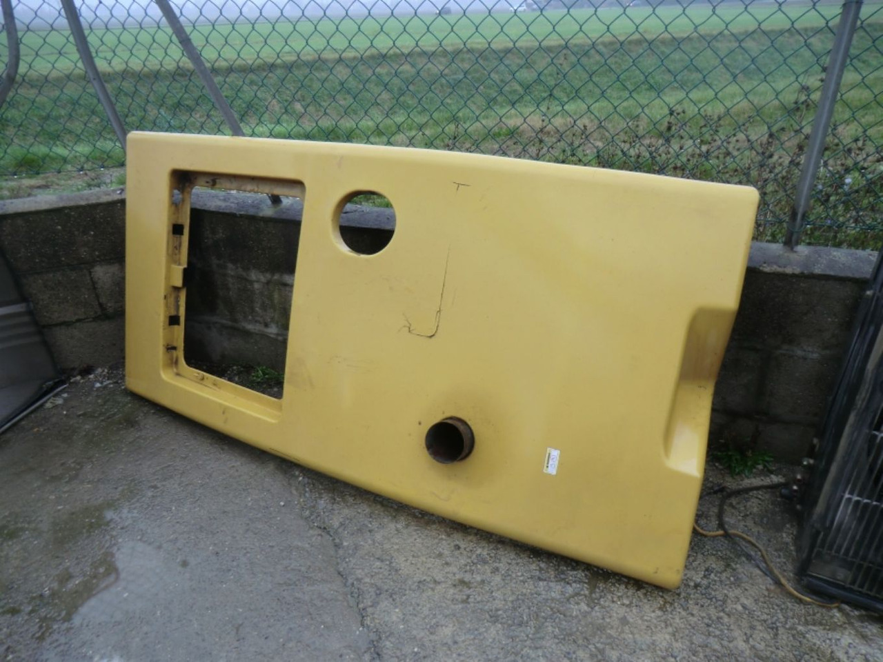 Caterpillar 928G COFANO - Capota para Maquinaria de construcción: foto 1 Caterpillar 928G COFANO - Capota para Maquinaria de construcción: foto 1