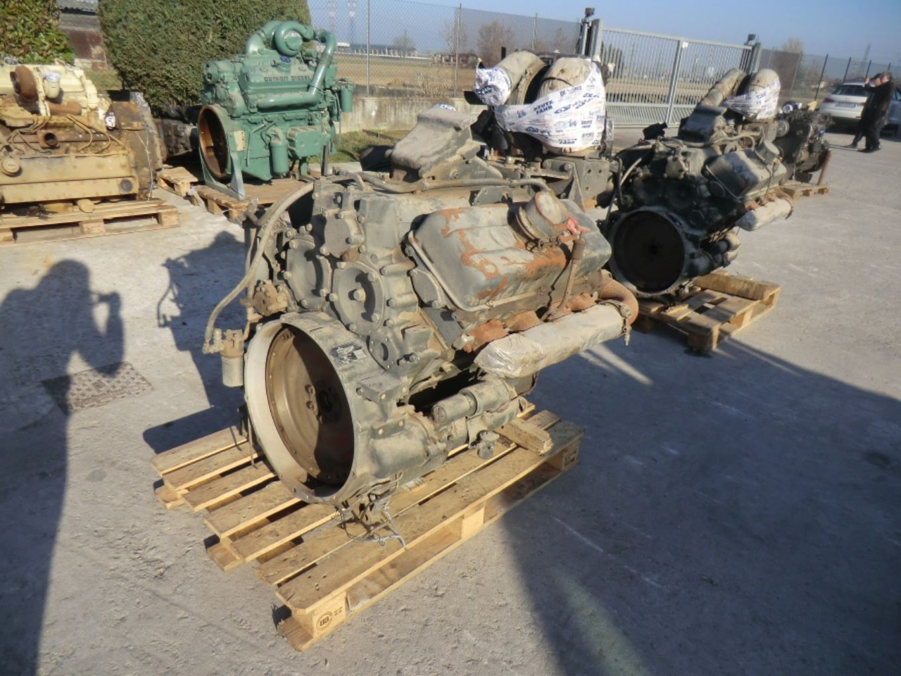 DETROIT DIESEL 8V53 MOTORE MARINO USATO COMPLETO DI TURBO E MOTORINO DI AVVIAMENTO. - Motor para Maquinaria de construcción: foto 3 DETROIT DIESEL 8V53 MOTORE MARINO USATO COMPLETO DI TURBO E MOTORINO DI AVVIAMENTO. - Motor para Maquinaria de construcción: foto 3