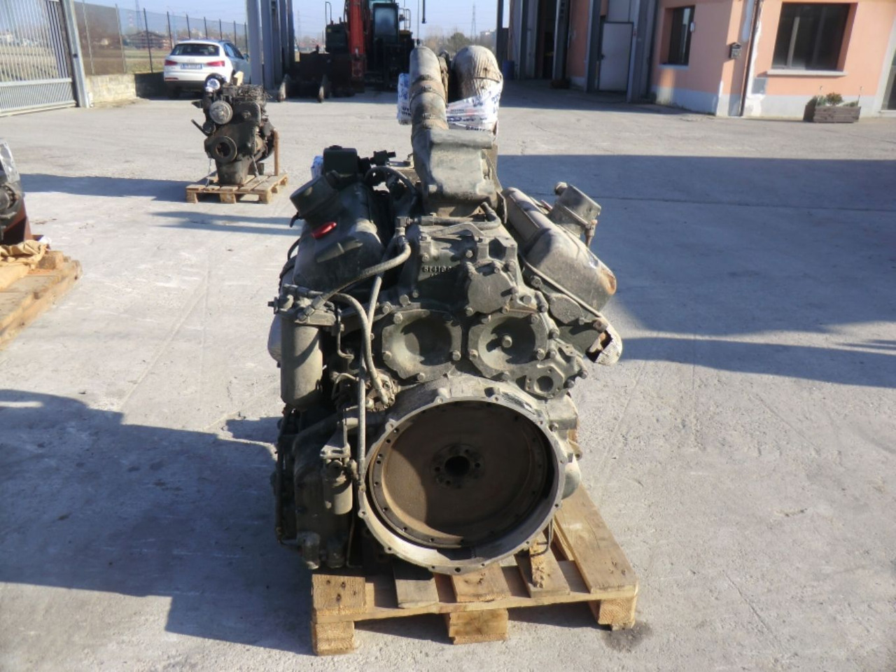 DETROIT DIESEL 8V53 MOTORE MARINO USATO. TIPO D.W. - L.S. COMPLETO DI TURBO E MOTORINO DI AVVIAMENTO. - Motor para Maquinaria de construcción: foto 4 DETROIT DIESEL 8V53 MOTORE MARINO USATO. TIPO D.W. - L.S. COMPLETO DI TURBO E MOTORINO DI AVVIAMENTO. - Motor para Maquinaria de construcción: foto 4