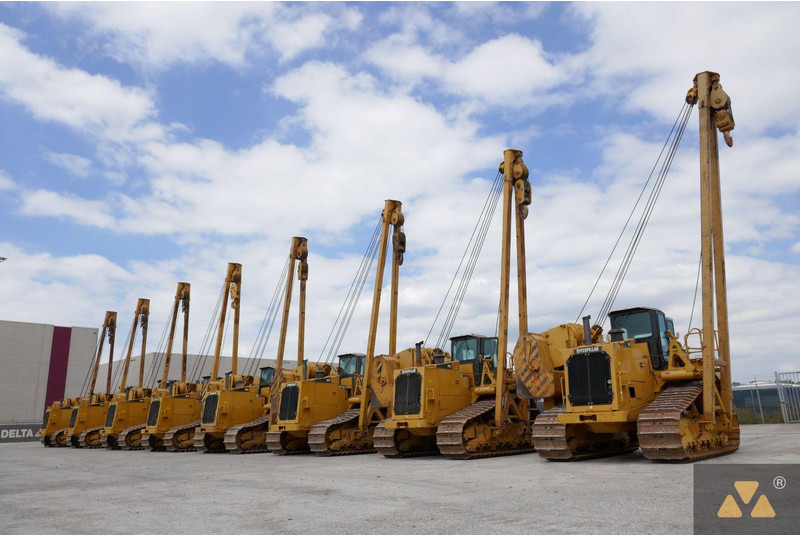 Caterpillar 587R - Colocador de tubos: foto 1 Caterpillar 587R - Colocador de tubos: foto 1
