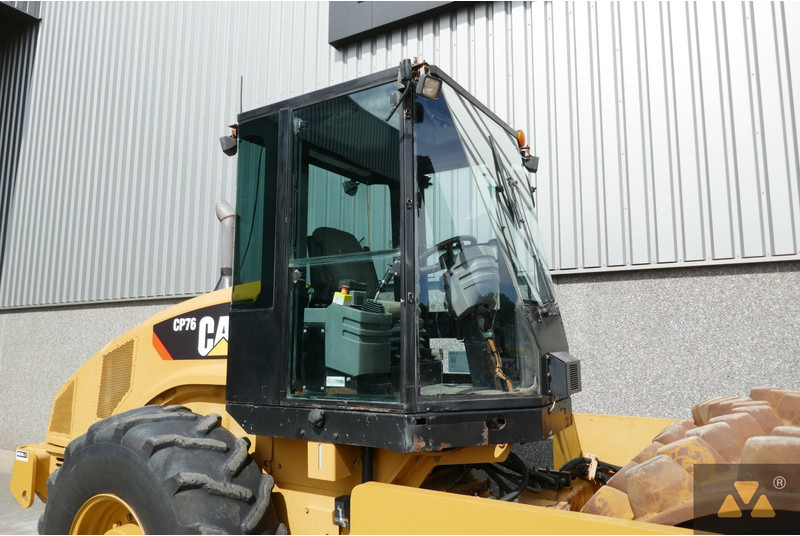 Rodillo Caterpillar CP76: foto 10 Rodillo Caterpillar CP76: foto 10