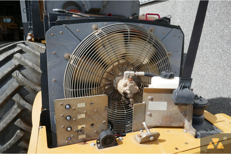 Rodillo Caterpillar CP76: foto 14 Rodillo Caterpillar CP76: foto 14